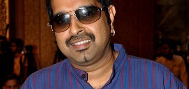 shankar mahadevan om mahaprana deepam lyrics,Shankar Mahadevan Om Mahaprana Deepam Lyrics: A Deep Dive into the Melodic and Spiritual Essence